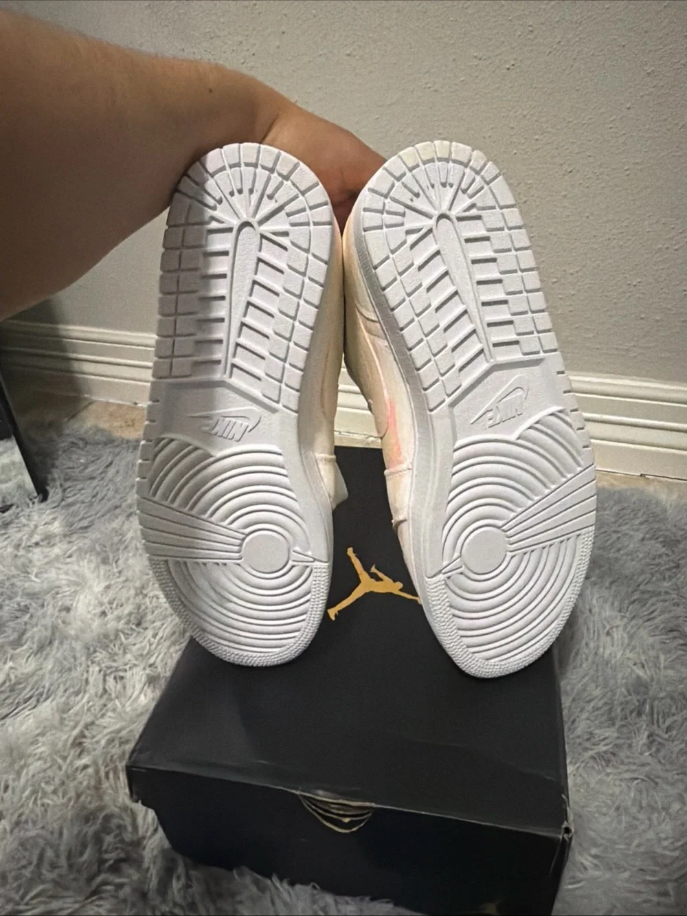jordan 1 low white to red jumpman la exclusive Size 11.5